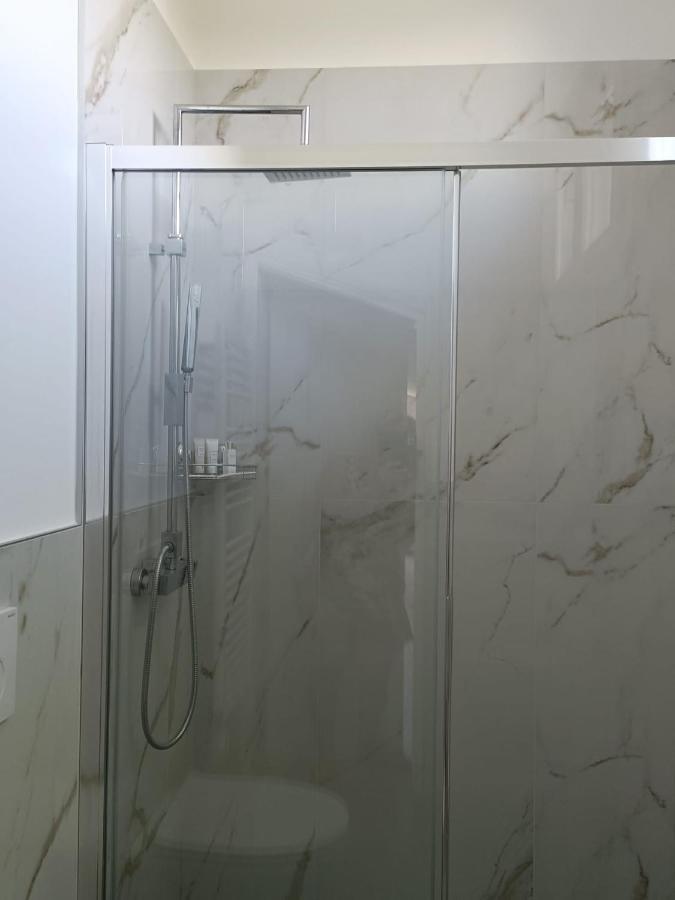 Appartement Residenza Adamo Ed Eva à Pordenone Extérieur photo